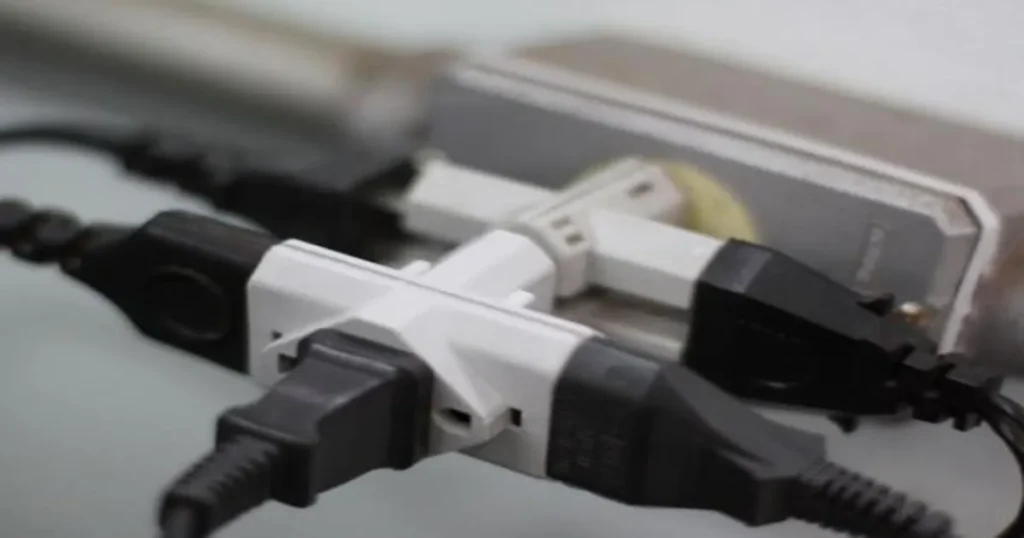 adaptador benjamim para tomada três pinos