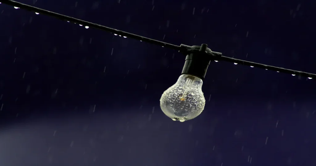 características técnicas de materiais elétricos expostos ao tempo